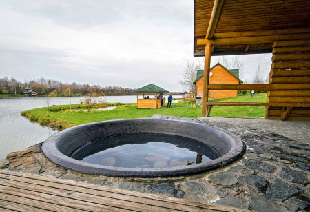 Чугунный банный чан для купания. Вместимость от 8 до 10 человек